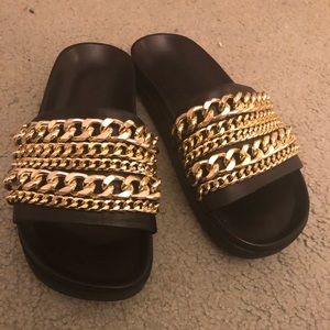 Kendall & Kylie Metal Chain Slides